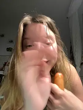 Snapshot of kimczii chatting on 06-09-26, 06:25 kimczii online show from 06-09-26, 06:25