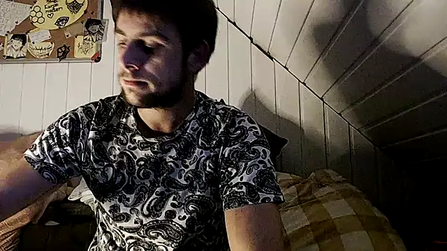 Snapshot of Youngtimer_1997 chatting on 10-23-25, 06:02 Youngtimer 1997 online show from 10-23-25, 06:02