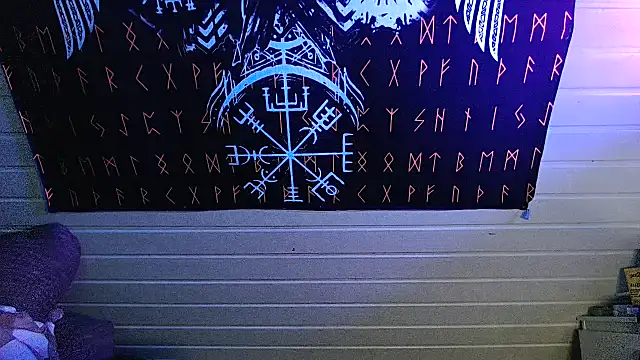 Snapshot of Youngtimer_1997 chatting on 11-29-25, 05:43 Youngtimer 1997 online show from 11-29-25, 05:43