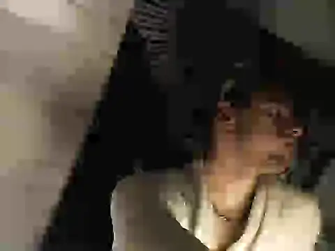 Snapshot of Youngtimer_1997 chatting on 02-09-26, 02:37 Youngtimer 1997 online show from 02-09-26, 02:37