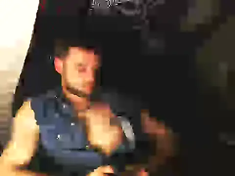 Snapshot of Youngtimer_1997 chatting on 04-02-26, 12:52 Youngtimer 1997 online show from 04-02-26, 12:52