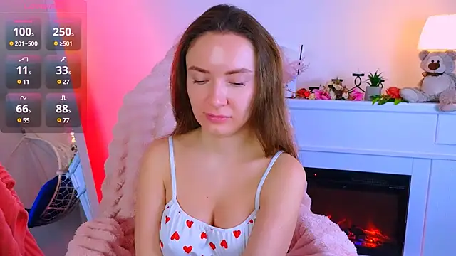 Snapshot of ___Emily___ chatting on 02-14-25, 07:49    Emily    online show from 02-14-25, 07:49