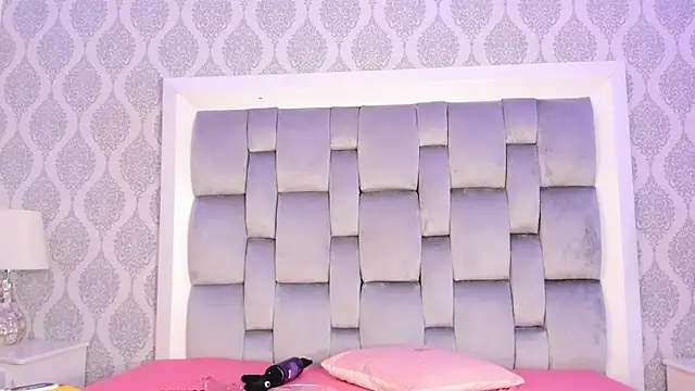 Snapshot of Vega___16 chatting on 11-07-25, 11:54 Vega 16 online show from 11-07-25, 11:54