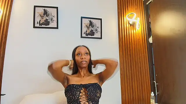 AntonellaaHot online show from 10-11-25, 03:06