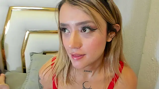 Snapshot of Sabrina_Cole chatting on 02-05-25, 06:24 Sabrina Cole online show from 02-05-25, 06:24