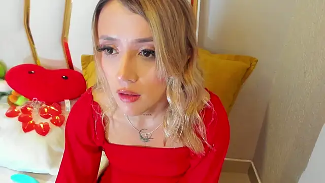 Snapshot of Sabrina_Cole chatting on 02-15-25, 06:33 Sabrina Cole online show from 02-15-25, 06:33