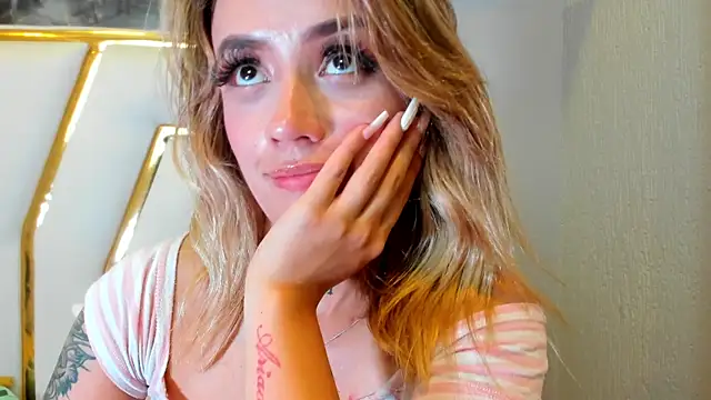 Snapshot of Sabrina_Cole chatting on 02-23-25, 09:44 Sabrina Cole online show from 02-23-25, 09:44