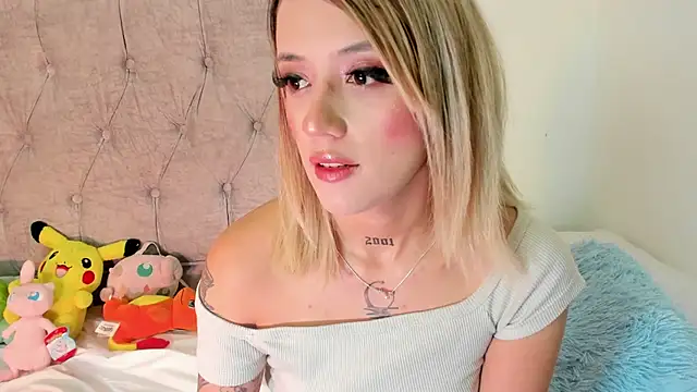 Snapshot of Sabrina_Cole chatting on 03-19-25, 03:52 Sabrina Cole online show from 03-19-25, 03:52