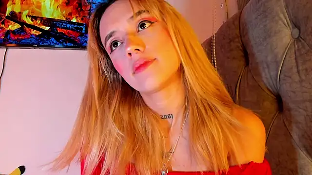 Snapshot of Sabrina_Cole chatting on 10-23-25, 04:01 Sabrina Cole online show from 10-23-25, 04:01