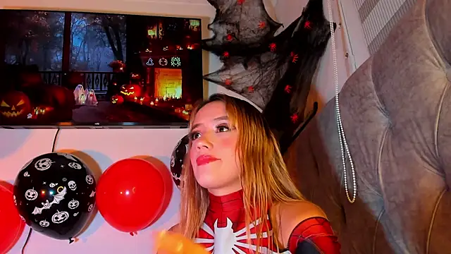 Snapshot of Sabrina_Cole chatting on 10-30-25, 04:03 Sabrina Cole online show from 10-30-25, 04:03