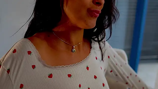 anabelcurvy online show from 10-13-25, 07:19