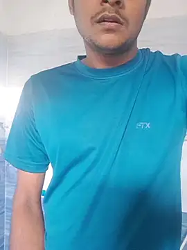 Snapshot of Itsdesi_boy chatting on 12-05-25, 03:37 Itsdesi boy online show from 12-05-25, 03:37