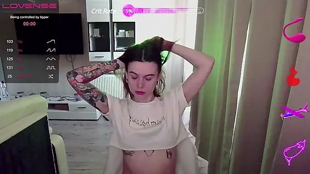 Snapshot of RinaDevil chatting on 02-24-25, 10:15 RinaDevil online show from 02-24-25, 10:15