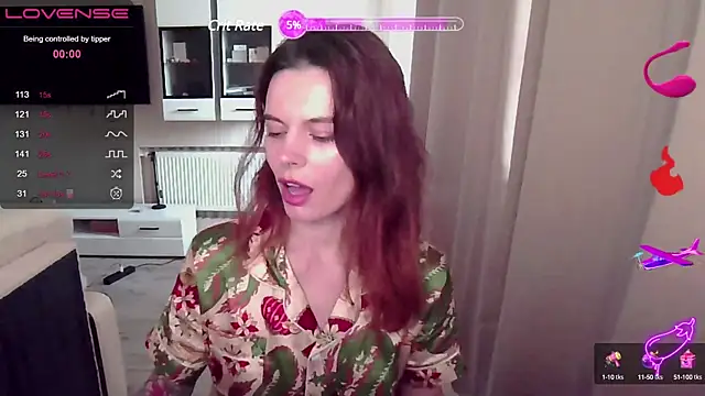 Snapshot of RinaDevil chatting on 03-22-25, 10:39 RinaDevil online show from 03-22-25, 10:39