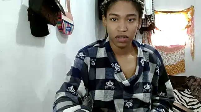 angelamarie1 online show from 02-18-25, 03:10