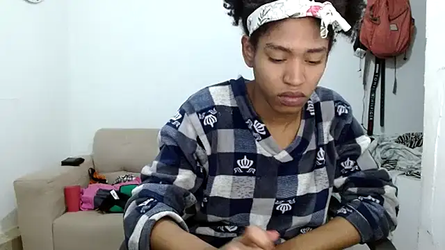 angelamarie1 online show from 11-19-25, 09:42