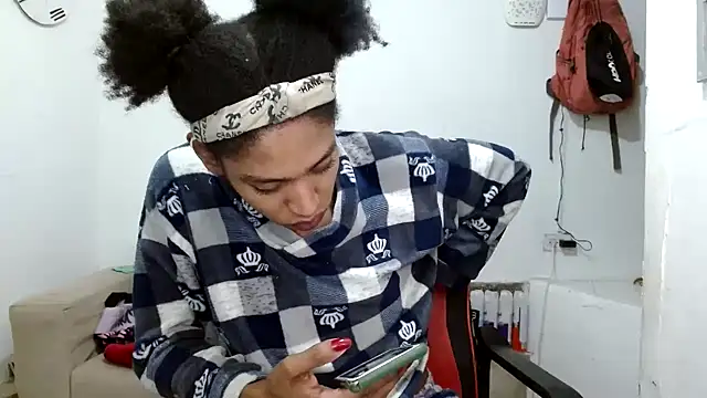 angelamarie1 online show from 03-05-26, 04:41