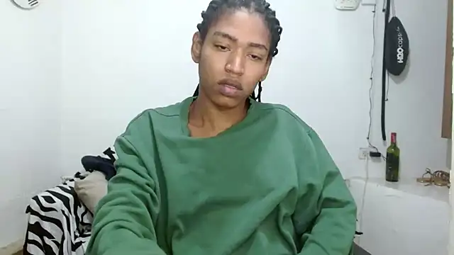 angelamarie1 online show from 04-28-26, 11:37