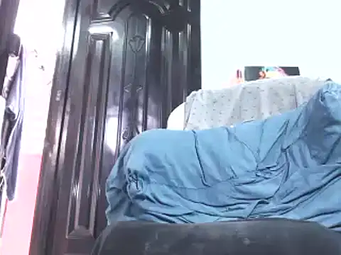 Snapshot of pamelabigcock69 chatting on 10-25-25, 03:18 pamelabigcock69 online show from 10-25-25, 03:18