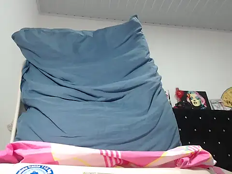 Snapshot of pamelabigcock69 chatting on 11-29-25, 01:25 pamelabigcock69 online show from 11-29-25, 01:25