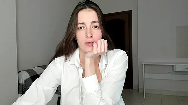 Snapshot of Sabrina_Mur chatting on 10-29-25, 10:28 Sabrina Mur online show from 10-29-25, 10:28