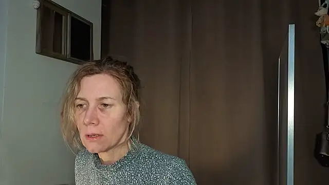 Lola Belgium online show from 04-04-26, 03:31