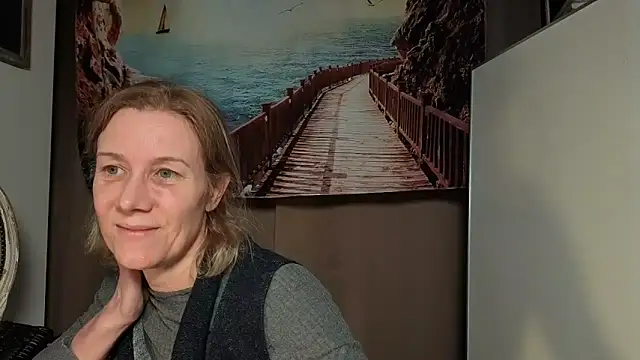 Lola Belgium online show from 04-20-26, 04:10