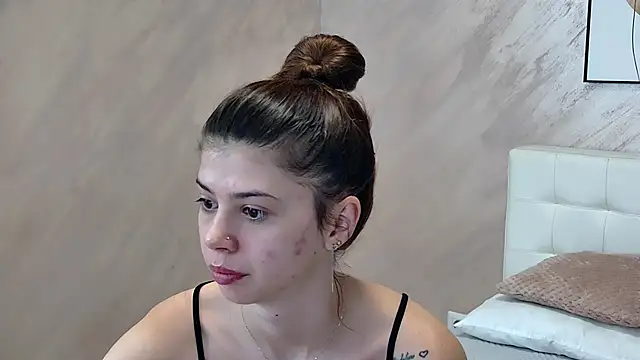 Sierra Halle online show from 02-01-25, 10:59