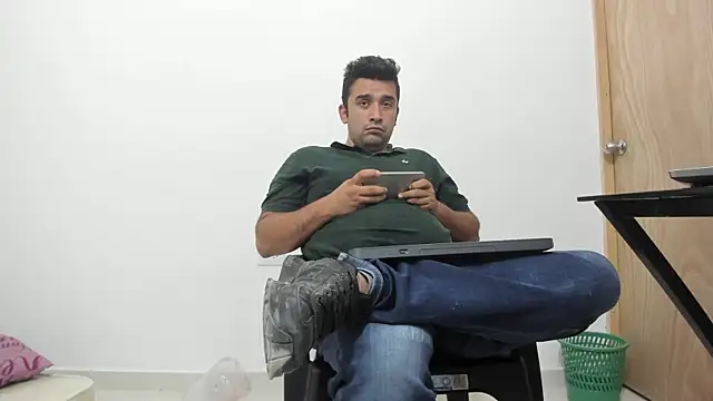 isearchcompany online show from 11-29-25, 01:19