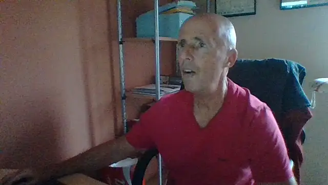 Snapshot of olibrius71 chatting on 10-25-25, 02:56 olibrius71 online show from 10-25-25, 02:56