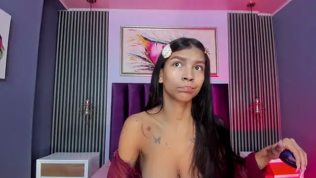 LauraAristizabal online show from 02-24-25, 01:10