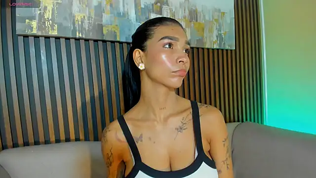 LauraAristizabal online show from 03-24-26, 12:43