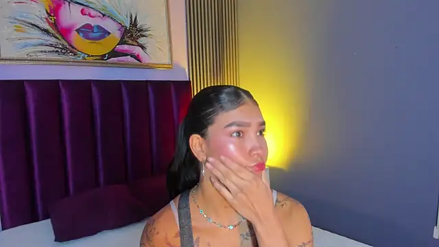 LauraAristizabal online show from 04-19-26, 12:37