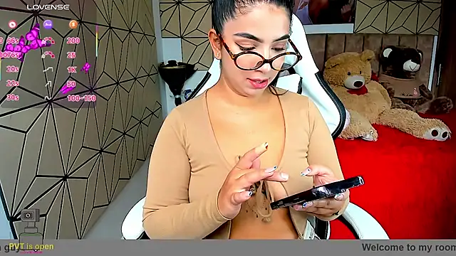 vane lopez  online show from 11-19-25, 06:19