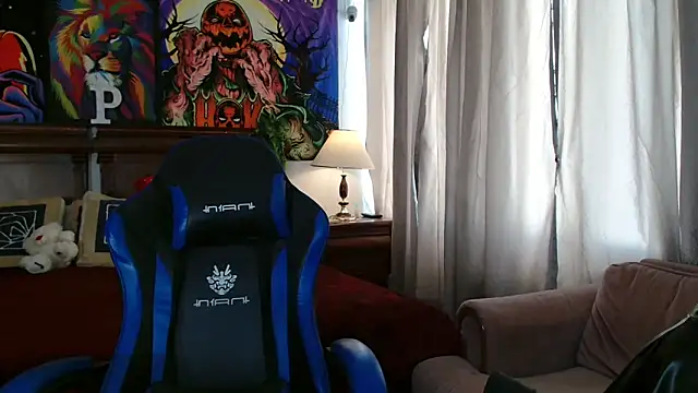 Snapshot of MINI_Petite chatting on 01-09-25, 08:44 MINI Petite online show from 01-09-25, 08:44