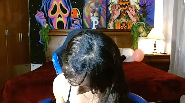 Snapshot of MINI_Petite chatting on 01-09-25, 11:45 MINI Petite online show from 01-09-25, 11:45