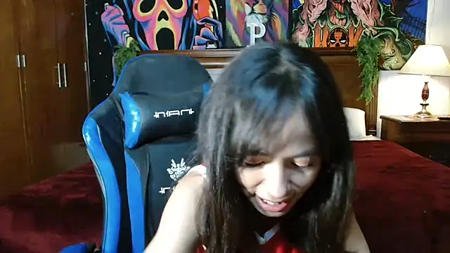 Snapshot of MINI_Petite chatting on 01-29-25, 01:16 MINI Petite online show from 01-29-25, 01:16