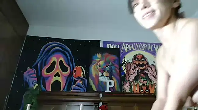 Snapshot of MINI_Petite chatting on 02-06-25, 11:48 MINI Petite online show from 02-06-25, 11:48