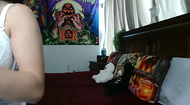 Snapshot of MINI_Petite chatting on 03-05-25, 08:42 MINI Petite online show from 03-05-25, 08:42