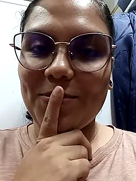 kittylu   online show from 04-20-26, 08:43