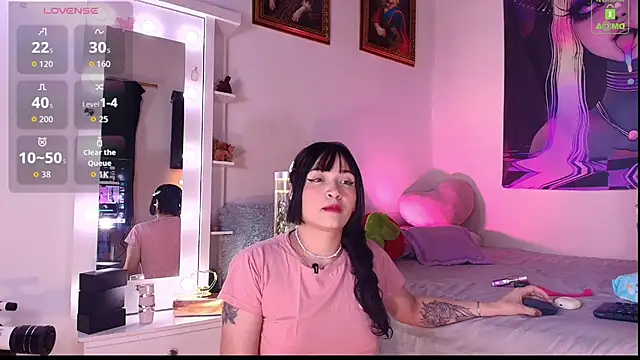 Snapshot of miaa-lee chatting on 02-17-26, 03:58 miaa-lee online show from 02-17-26, 03:58