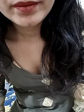 CuteSarikaLIVE online show from 02-13-25, 04:32