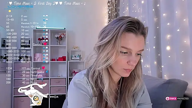 Snapshot of Karamelsw_ chatting on 01-18-25, 10:39 Karamelsw  online show from 01-18-25, 10:39