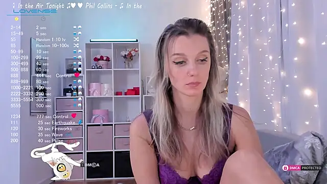 Snapshot of Karamelsw_ chatting on 01-19-25, 04:44 Karamelsw  online show from 01-19-25, 04:44