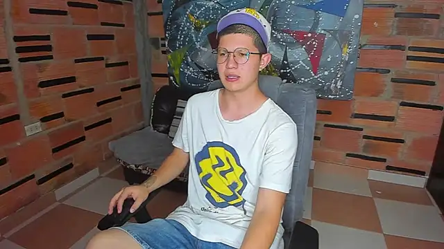 patrik 027 online show from 02-18-25, 01:10