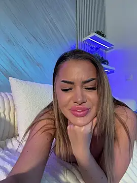 KirstieVegas online show from 04-19-26, 06:10