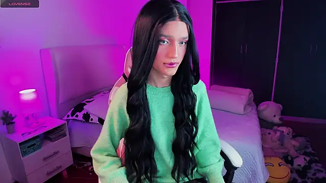 Snapshot of Ainhoads chatting on 11-25-25, 08:47 Ainhoads online show from 11-25-25, 08:47