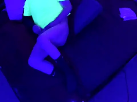 Snapshot of Time2playN303party chatting on 10-06-25, 05:10 Time2playN303party online show from 10-06-25, 05:10