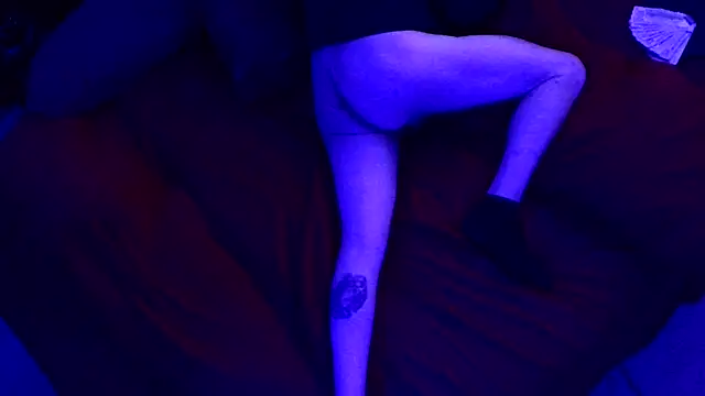 Snapshot of Time2playN303party chatting on 10-21-25, 09:10 Time2playN303party online show from 10-21-25, 09:10