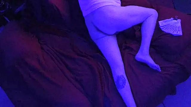 Snapshot of Time2playN303party chatting on 10-22-25, 10:26 Time2playN303party online show from 10-22-25, 10:26